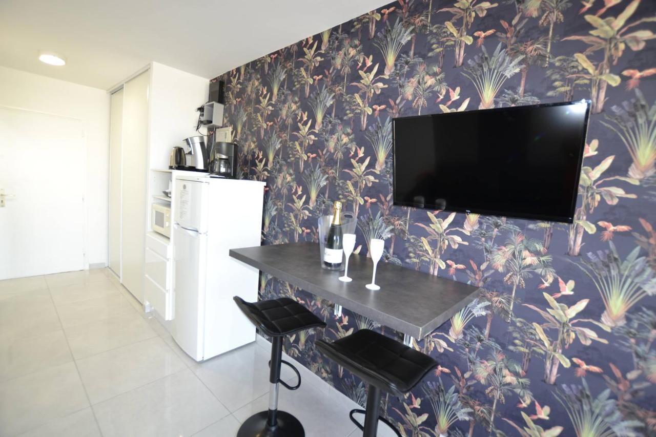Studio Naturiste "Tropiques" Heliopolis Fg Agde Bagian luar foto